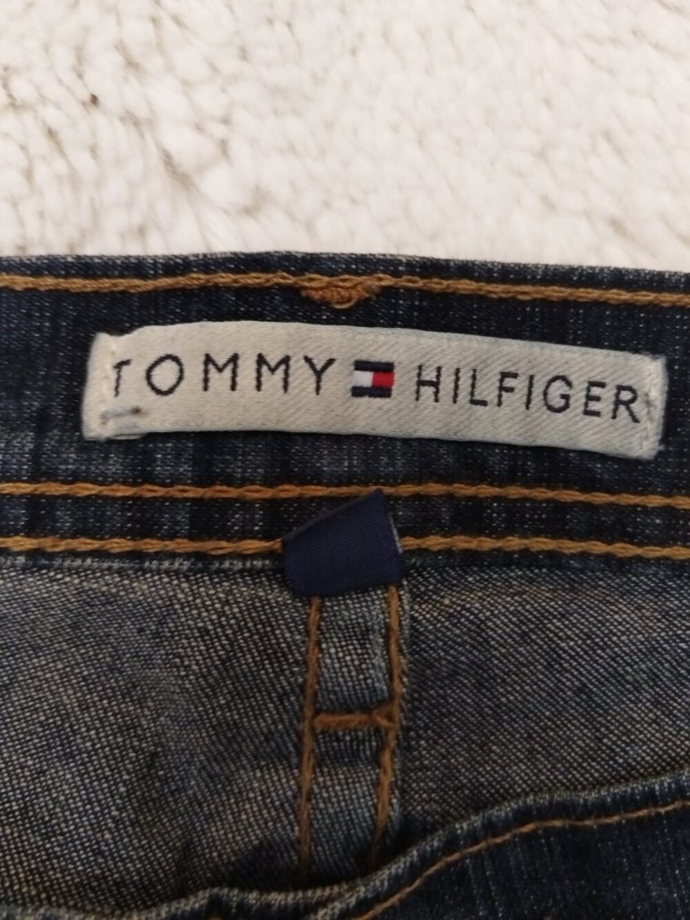 ✨ NWOT Made in Canada ✨ Tommy Hilfiger Dark Wash Bootcut Jeans 6 - Picture 13 of 13